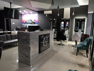 Chop Shop Beauty Salon in Tijuana